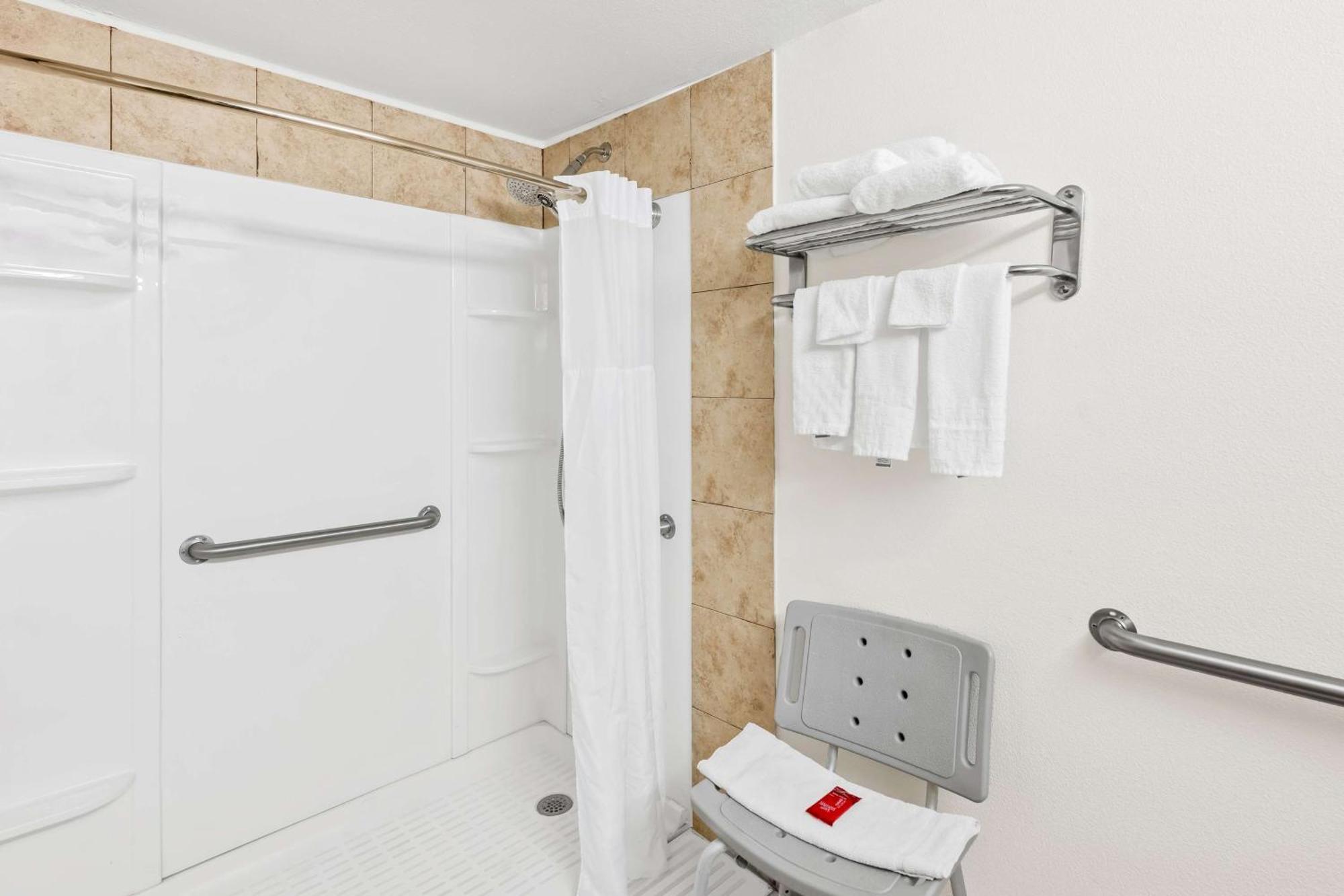 Surestay Plus Hotel By Best Western Lubbock Medical Center Екстер'єр фото