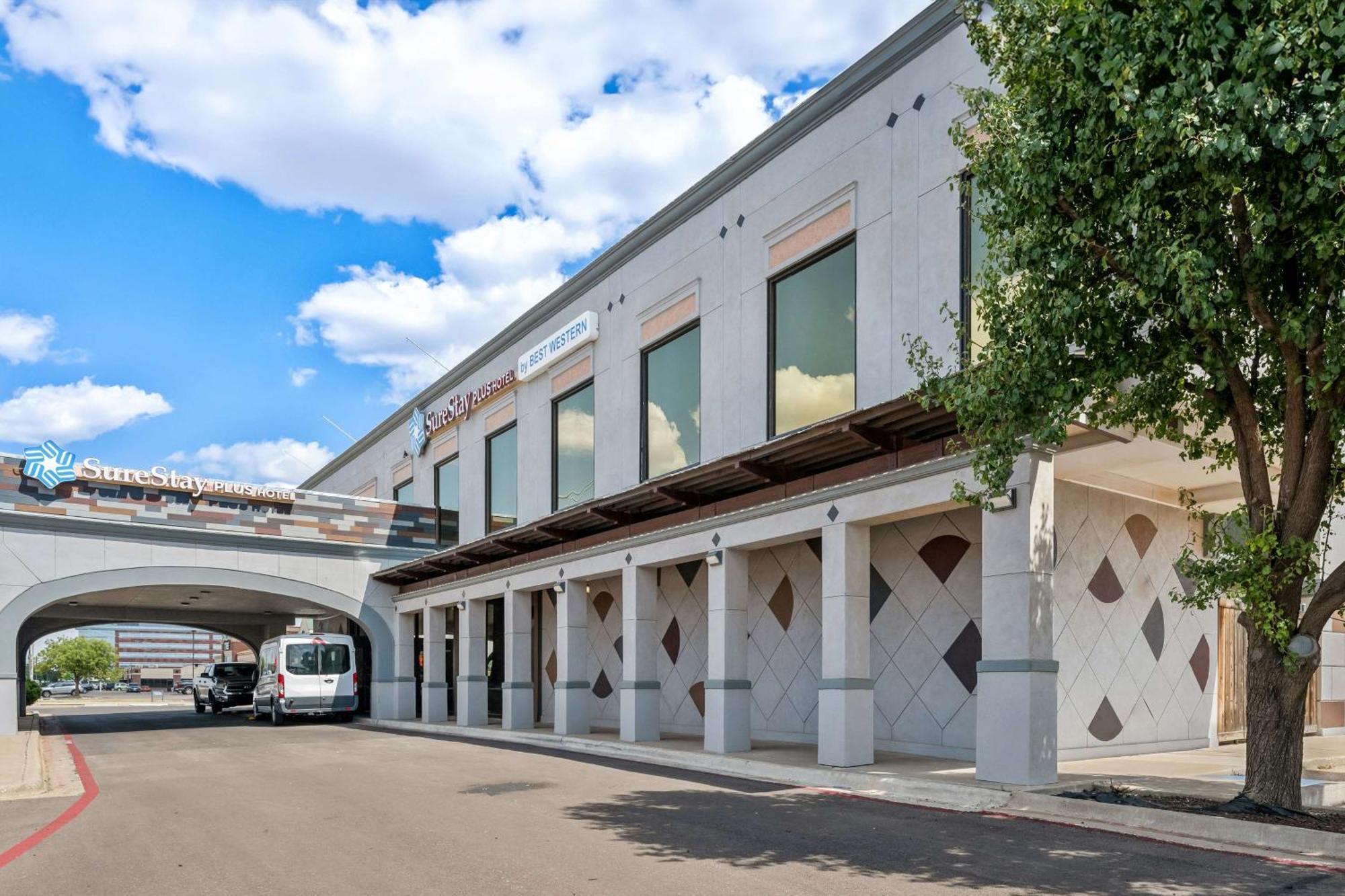Surestay Plus Hotel By Best Western Lubbock Medical Center Екстер'єр фото