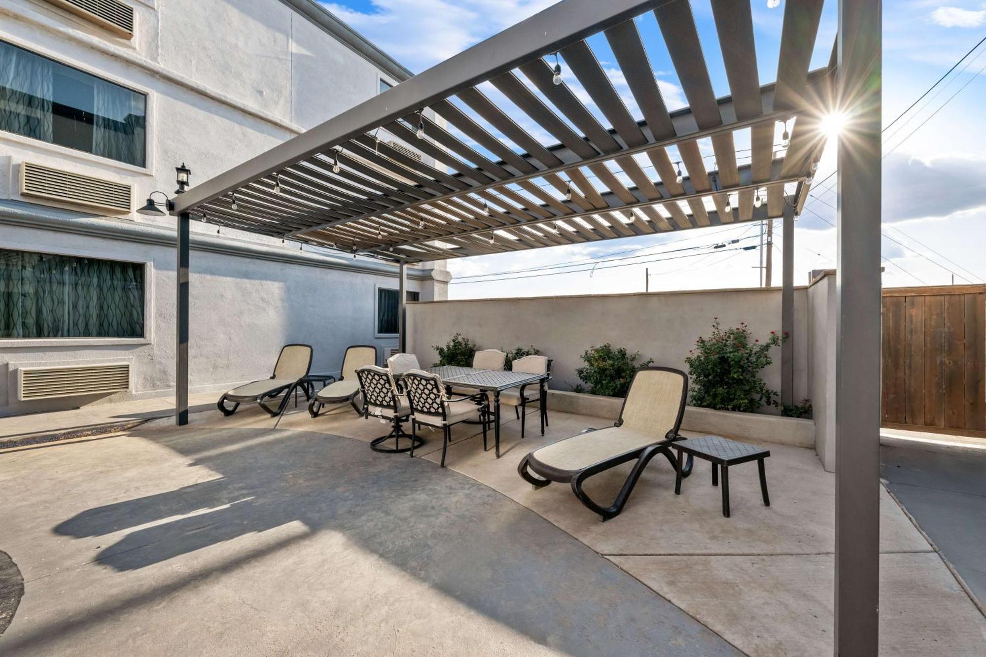 Surestay Plus Hotel By Best Western Lubbock Medical Center Екстер'єр фото