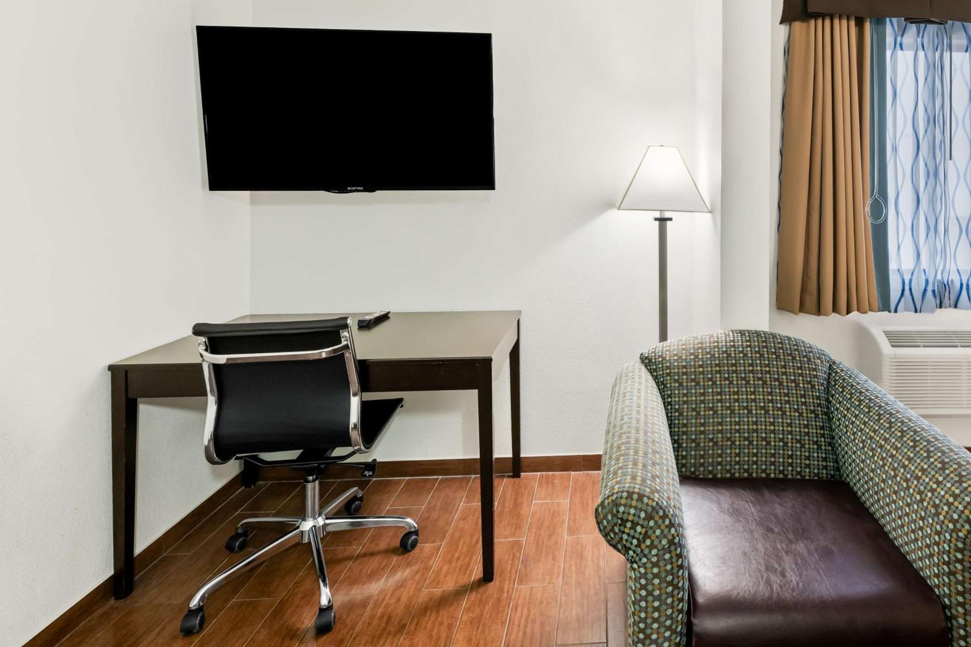 Surestay Plus Hotel By Best Western Lubbock Medical Center Екстер'єр фото