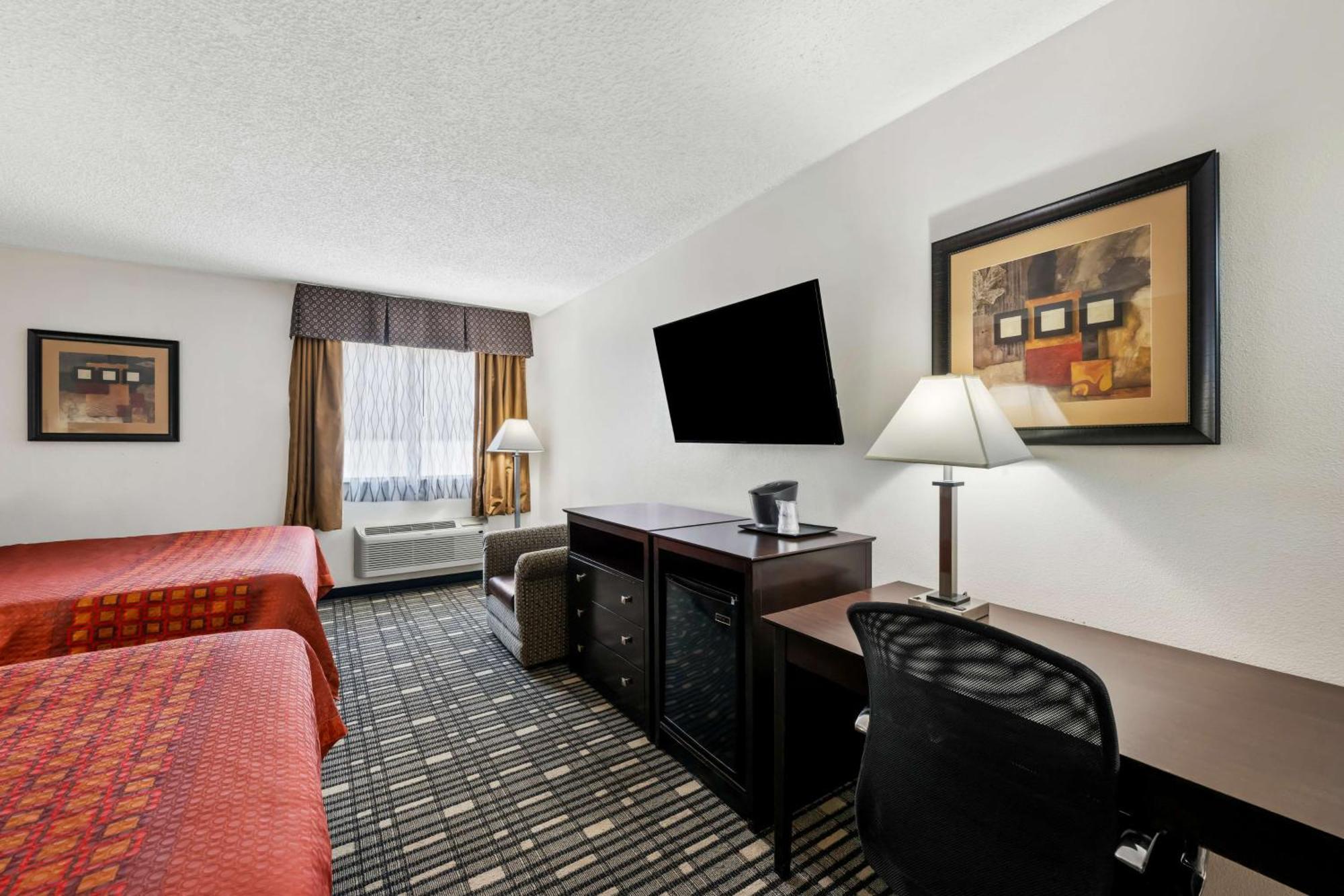 Surestay Plus Hotel By Best Western Lubbock Medical Center Екстер'єр фото