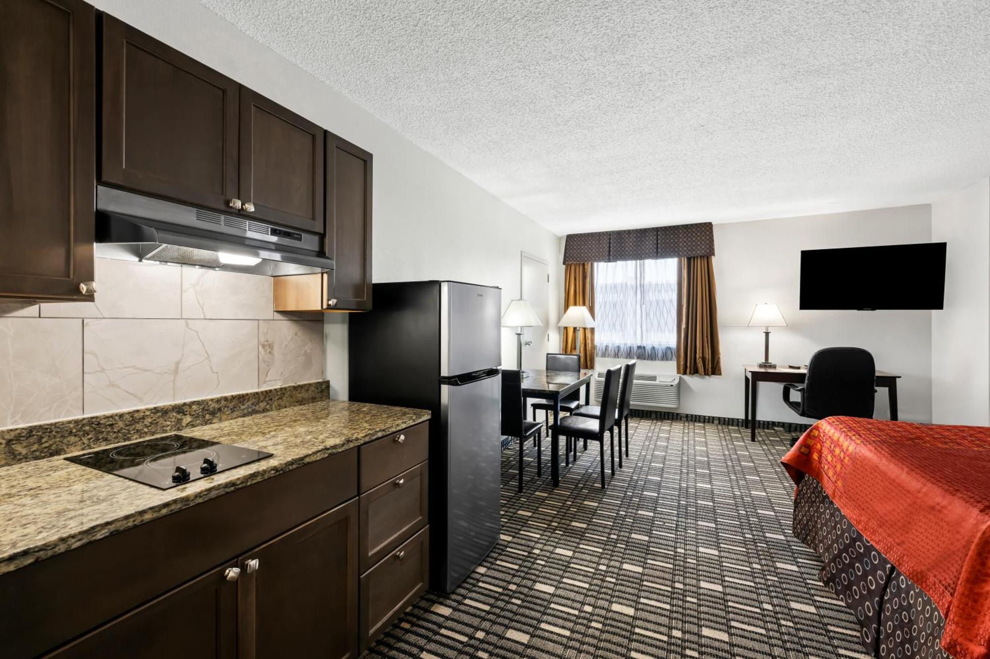 Surestay Plus Hotel By Best Western Lubbock Medical Center Екстер'єр фото