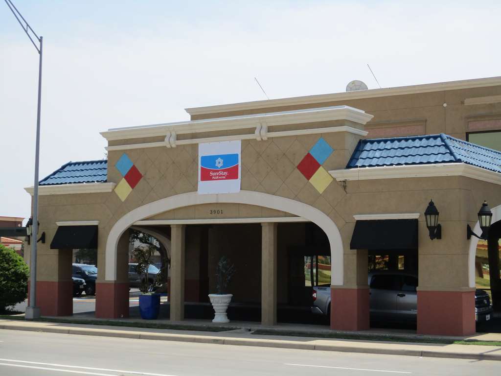 Surestay Plus Hotel By Best Western Lubbock Medical Center Екстер'єр фото