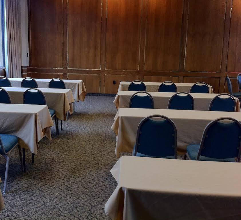 Surestay Plus Hotel By Best Western Lubbock Medical Center Екстер'єр фото