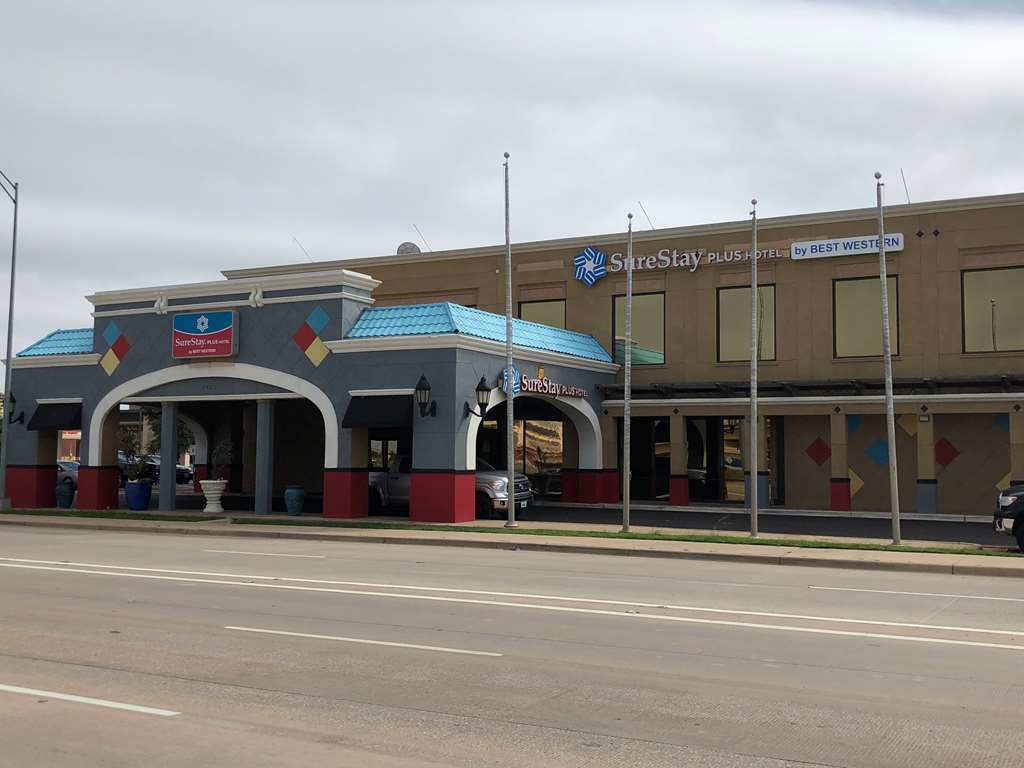 Surestay Plus Hotel By Best Western Lubbock Medical Center Екстер'єр фото